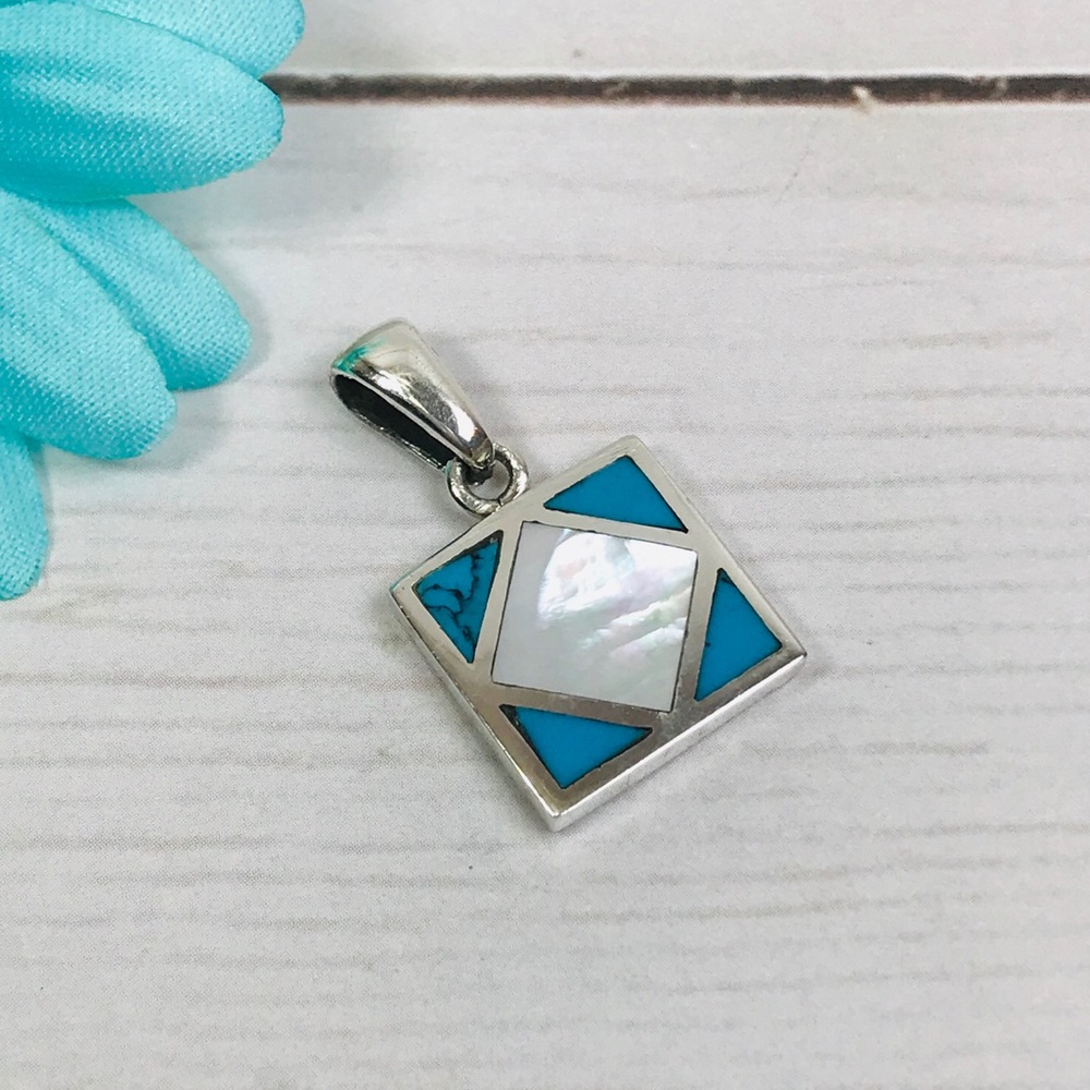 Sterling Silver Mother of Pearl & Blue Pendant